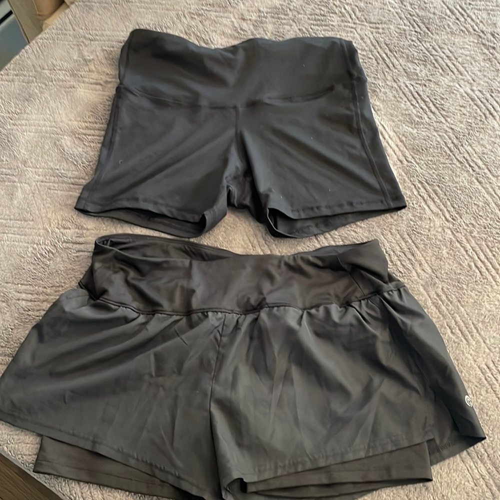 NEW Womens workout shorts size large